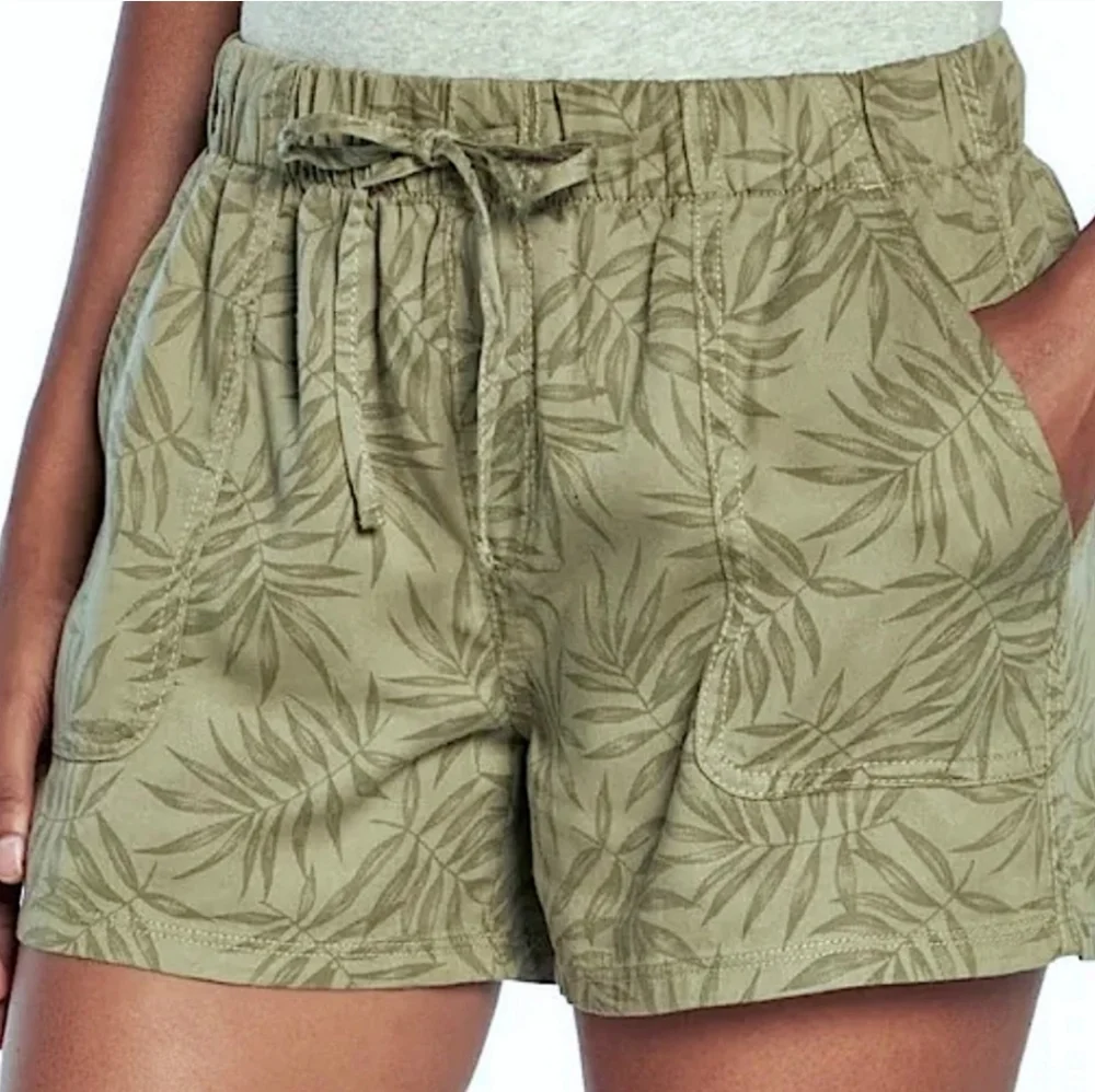 GAP Tensel Shorts NEW.